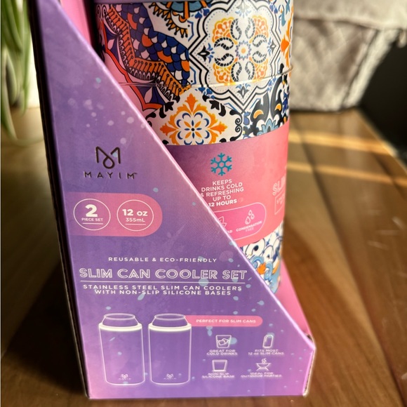 NWT Slim Can Cooler Set 🥤 - Picture 8 of 9